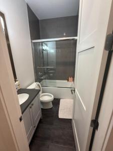 Cozy Private Suite Near UBC & Beaches