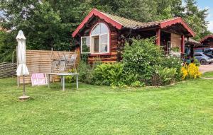 Beautiful Home In Botolfsbo With Sauna