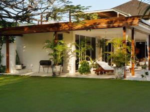 VYS VILLA Luxury 3BR Villa with Pool, by The Beach