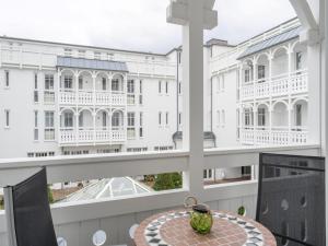Komfortable Ferienwohnung für Zwei in Sellin mit Balkon
