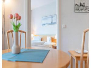 Ferienwohnung in Sellin mit Hund und Balkon