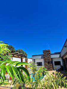 Casa com piscina aquecida e área gourmet