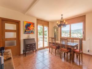 Apartment in Argentona