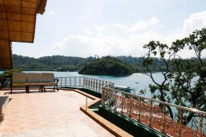 Oceanside Villa