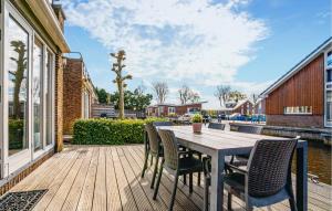 Pet Friendly Home In Uitgeest With Wifi