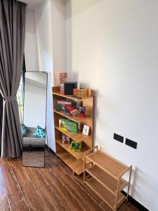 SY BAY Suites Cozy Staycation Near Naia DFA MOA T3 FREE