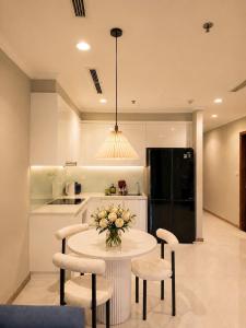 Yourstay Vinhomes Central Park