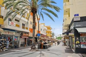 2-bedroom Exclusive Los Cristianos