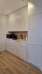 Pinea 125 nad SAMYM morzem, baseny, spa, sauny, parking, dwa balkony