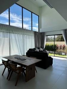 Modern Pool Villa - Available for rent