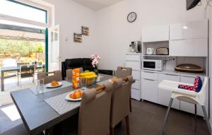 Gorgeous Home In Slatine With Wifi