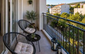 2 Bedroom Stunning Apartment In Rogoznica