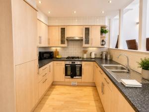 Family Coastal Retreat - Ocean Views - Private Balcony - Westward Ho!