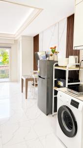 The Villages Clark By J A Interiors and Stays 5 mins away to Casino and Aqua Studio Room