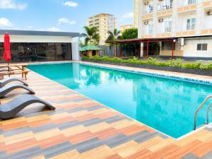 The Villages Clark By J A Interiors and Stays 5 mins away to Casino and Aqua Studio Room