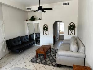 A302 Casa Blanca Golf Villa - 3 Bedrooms 3 Baths