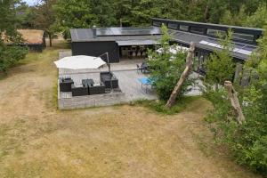 Family-Friendly Beachside Holiday Home