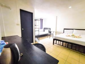 Patong Canal Villa 210