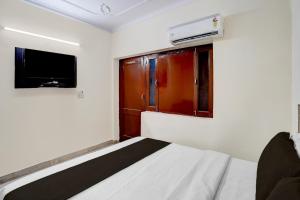 Super Hotel O by OYO ISBT Sector 43 Bus Terminal Formerly One Way