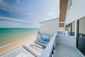 Gao Bee One Beach Club