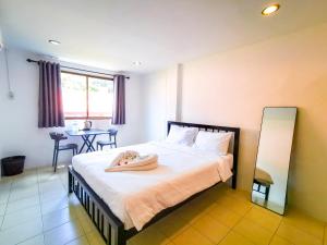 Patong Canal Villa 209
