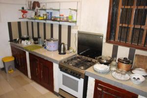 Star Nest 2BR Villa with Mountain Views