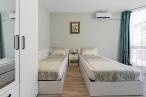 Bright Kapana Studio | Walk to Old Town