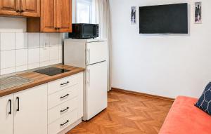 Nice Apartment In Mimice With Wifi
