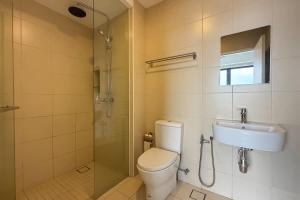 Family 2BR Apartment Near Jonker St