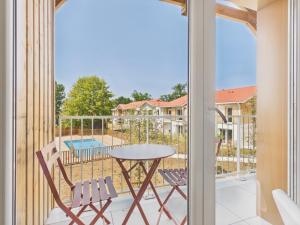 LEmbrun - appart pour 6 - piscine commune