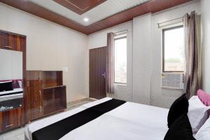 Hotel O Royal Embassy Hotel