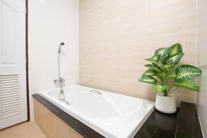 Spacious Suite in Nimman, HEART of Chiang Mai