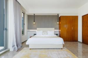 Abantu Hotel