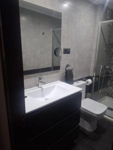Céntrico apartamento con parking www venaoviedo es