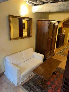 Roman Apartment to Coliseum