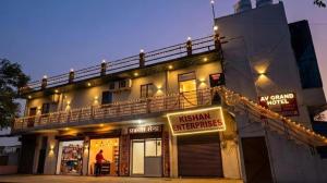 Hotel A V Grand, Kanpur