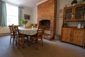 Finest Retreats - House on The Green