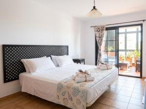 Lush Home Costa Adeje - Garden,BBQ & Swimming Pool