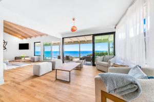 Front Row to the Pacific - Bird Rock 3BR