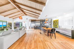 Front Row to the Pacific - Bird Rock 3BR