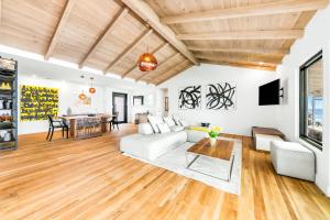 Front Row to the Pacific - Bird Rock 3BR