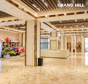 Grand Hill Center