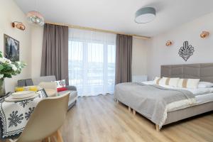 Comfortable Studio with Balcony & SPA Zone by Noclegi Renters