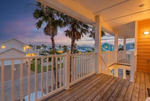 Pier Pressure Pools Beach Access Sunset View