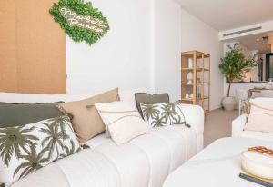 Luxury 2BD in Calanova Mijas with garage & pool