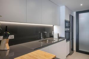 Luxury 2BD in Calanova Mijas with garage & pool