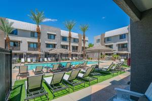 Game Day Retreat Pool Gym & Westgate Getaway