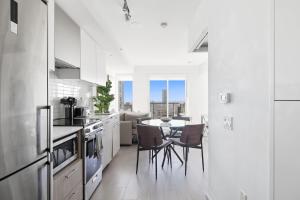 Stunning Family-Friendly Parking & City Views