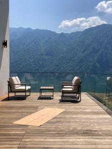 Lake Retreat