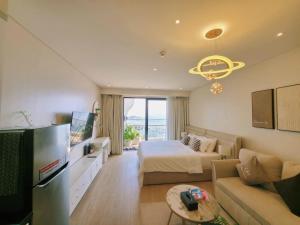 1- Elite Homes